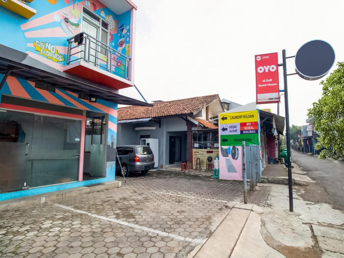 Oyo 3750 Elder Guest House Bandung Exterior foto