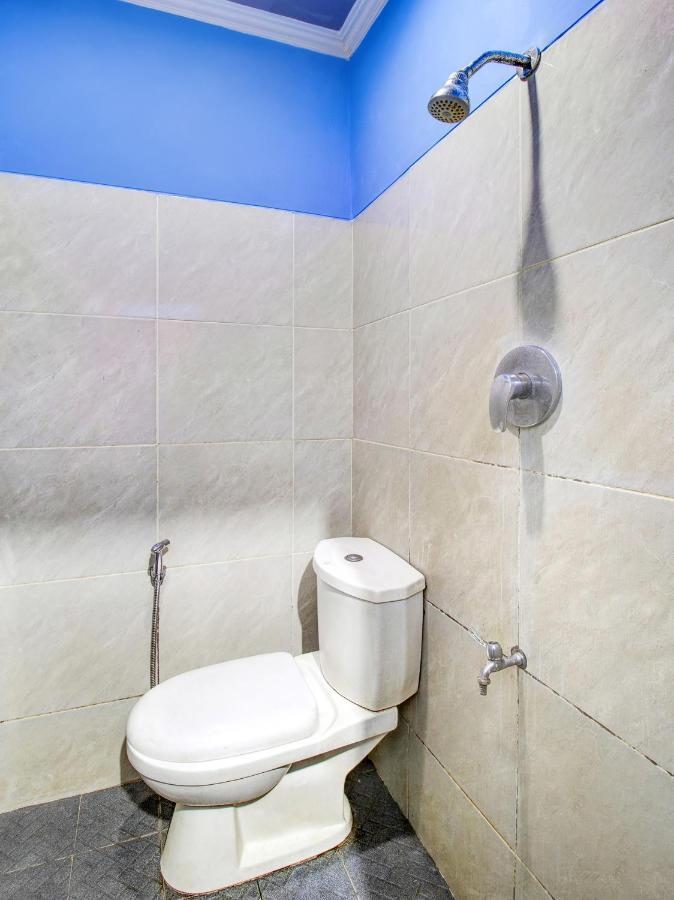 Oyo 3750 Elder Guest House Bandung Exterior foto