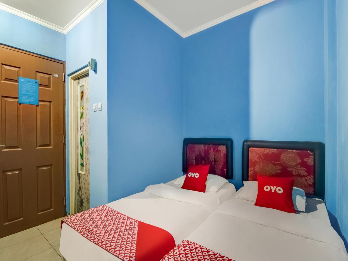 Oyo 3750 Elder Guest House Bandung Exterior foto